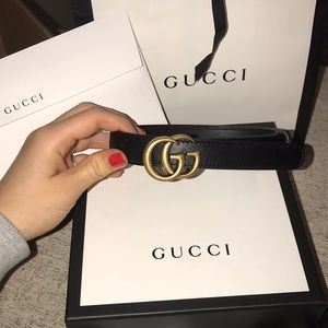 AUTHENTIC LEATHER DOUBLE G WOMENS GUCCI BELT!!!
